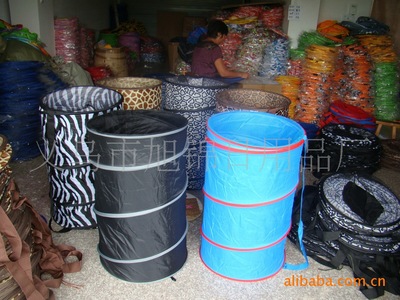 供應(yīng)廠家直銷 多功能折疊儲物桶收納桶 價(jià)格、廠家、圖片及垃圾桶用途詳解